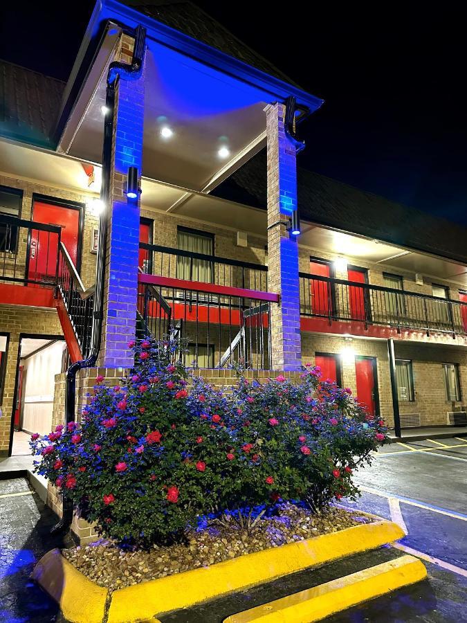 Travelers Inn エリザベスシティ エクステリア 写真