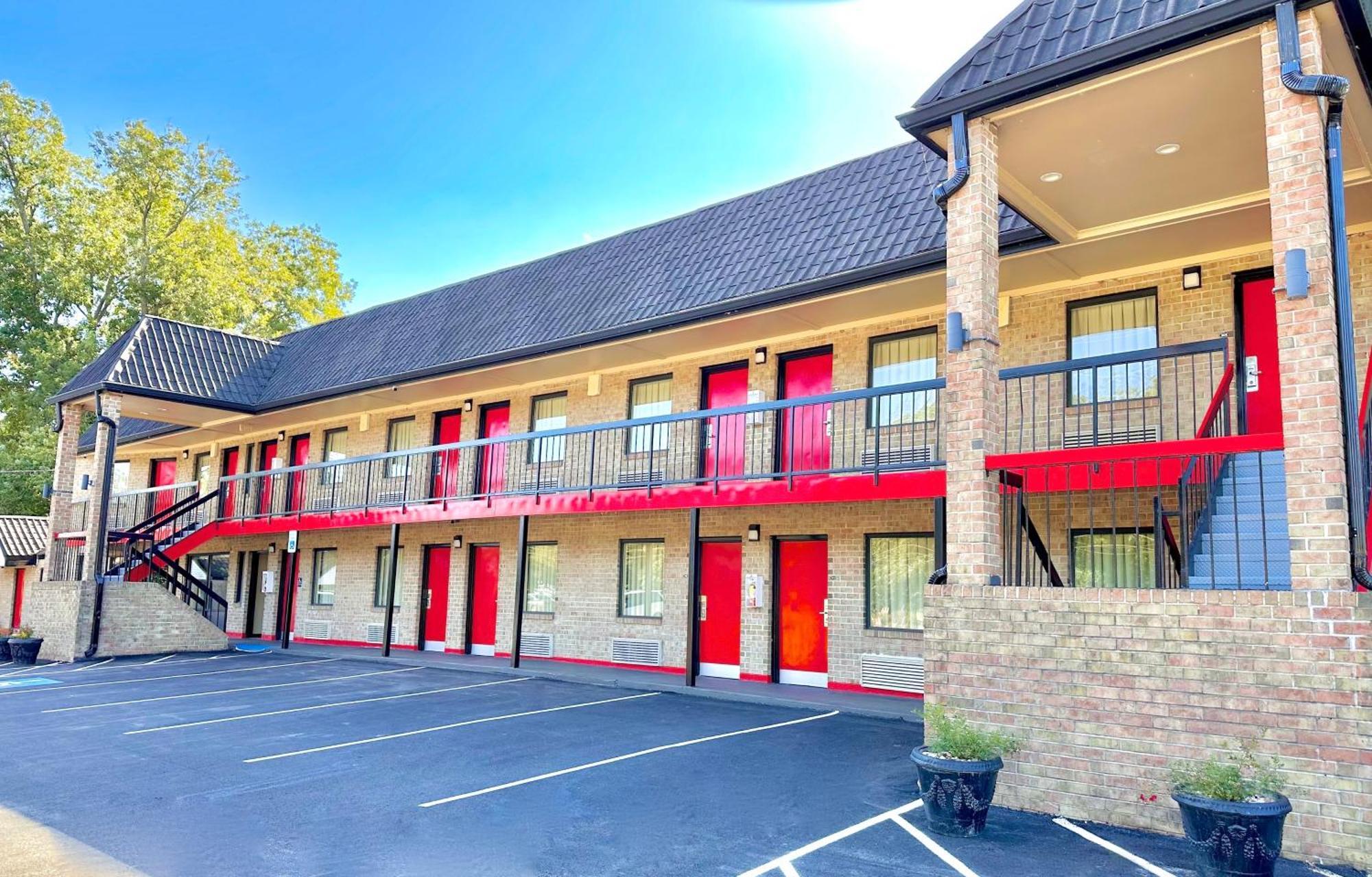 Travelers Inn エリザベスシティ エクステリア 写真