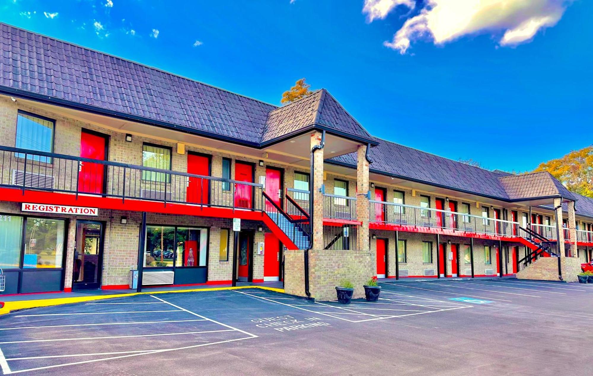 Travelers Inn エリザベスシティ エクステリア 写真