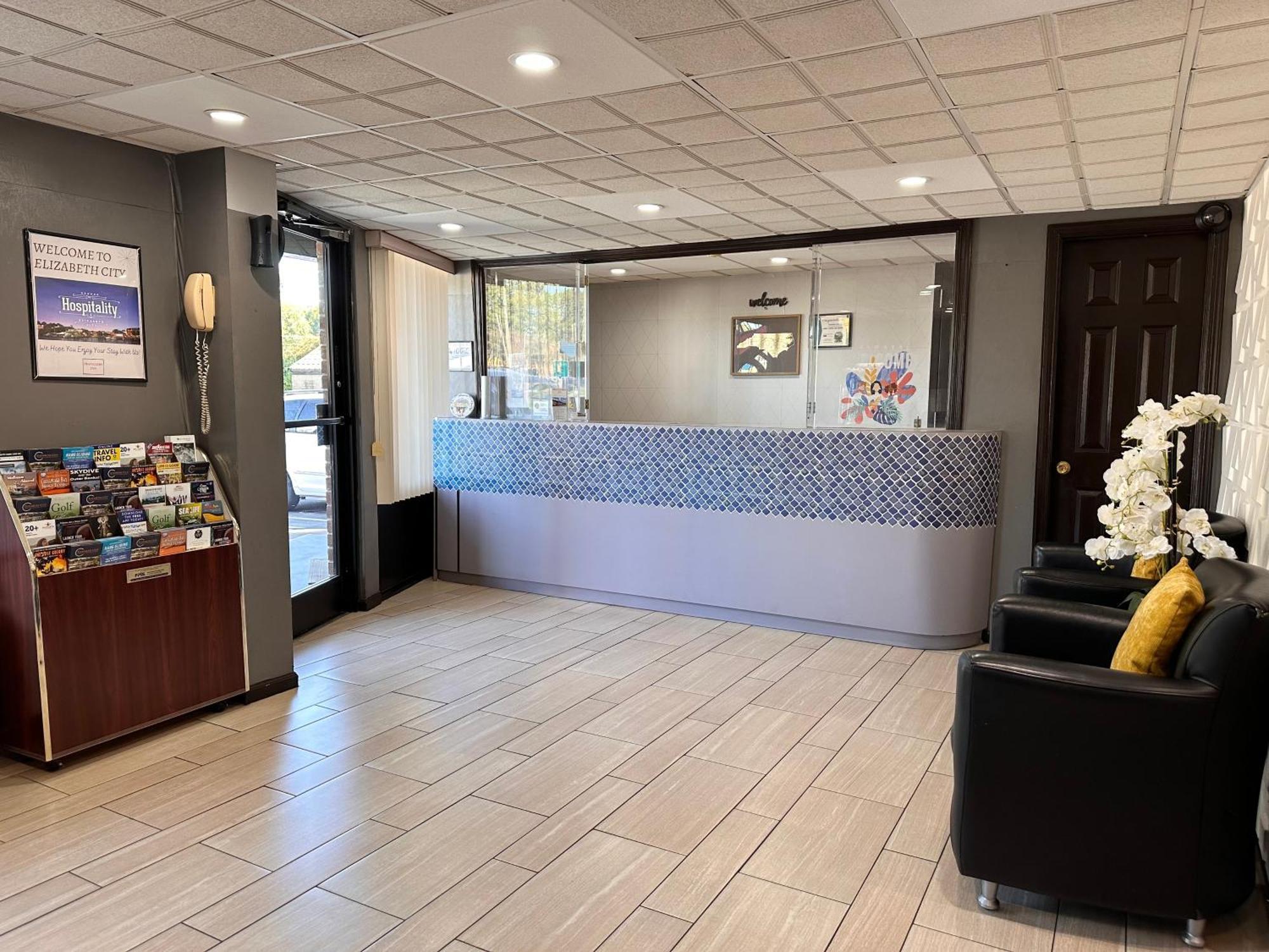 Travelers Inn エリザベスシティ エクステリア 写真